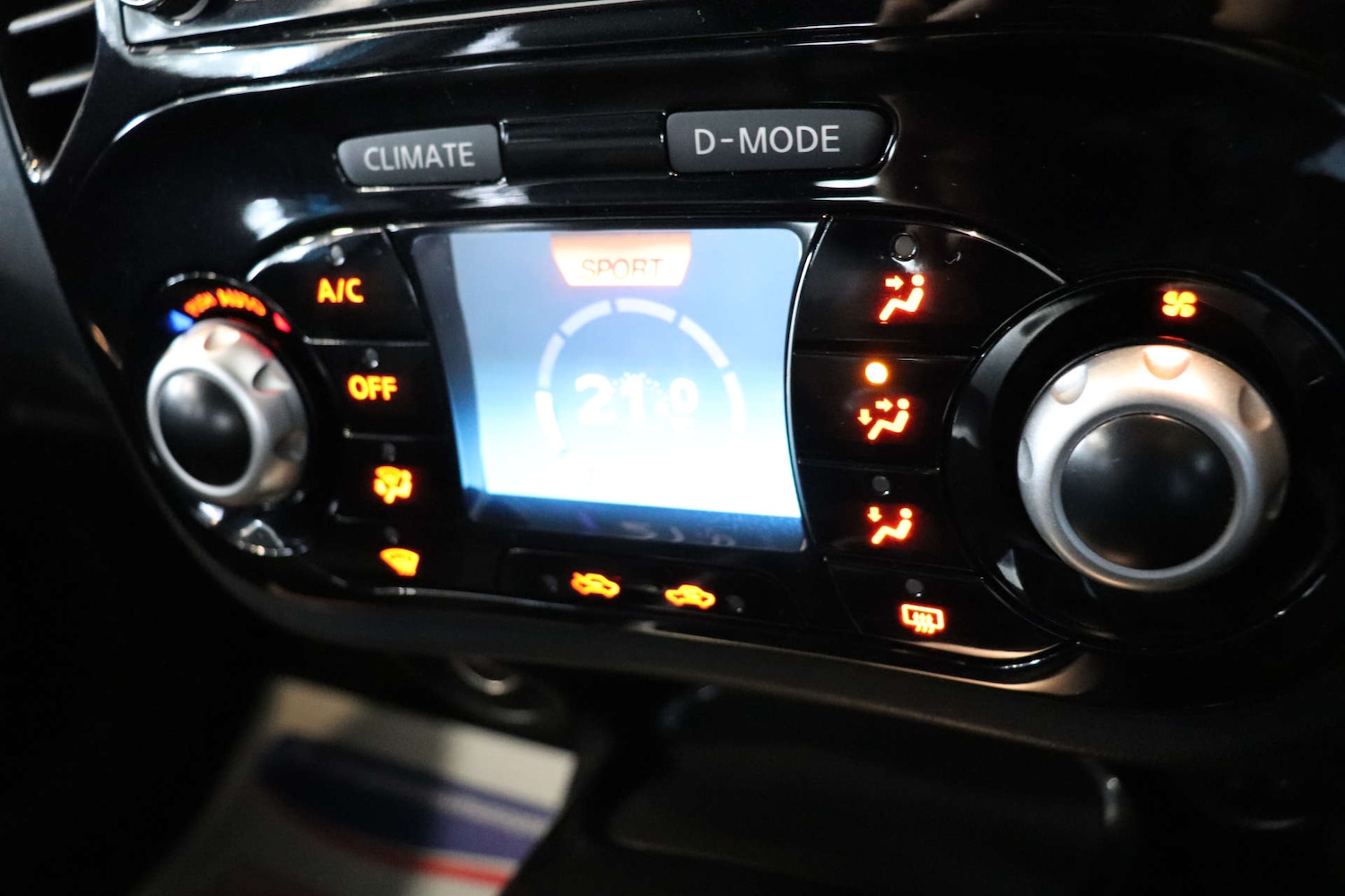 Used Nissan Juke 2018 for sale - 76921280: Photo 44