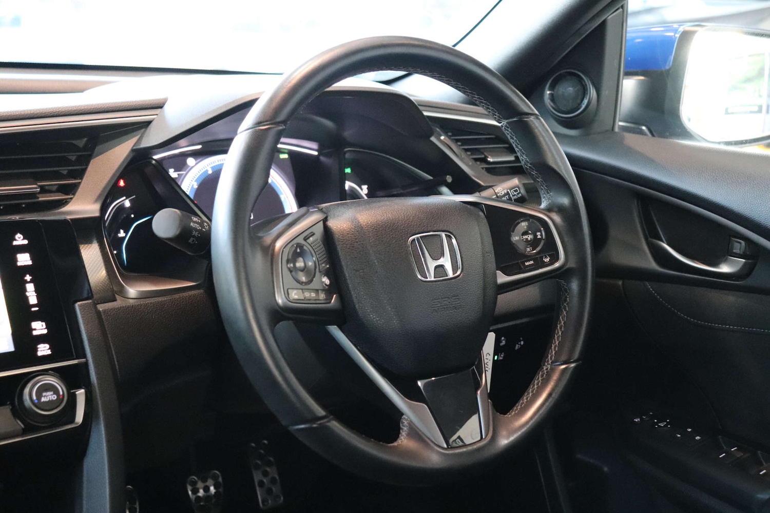 Used Honda Civic 2018 for sale - 76594723: Photo 16