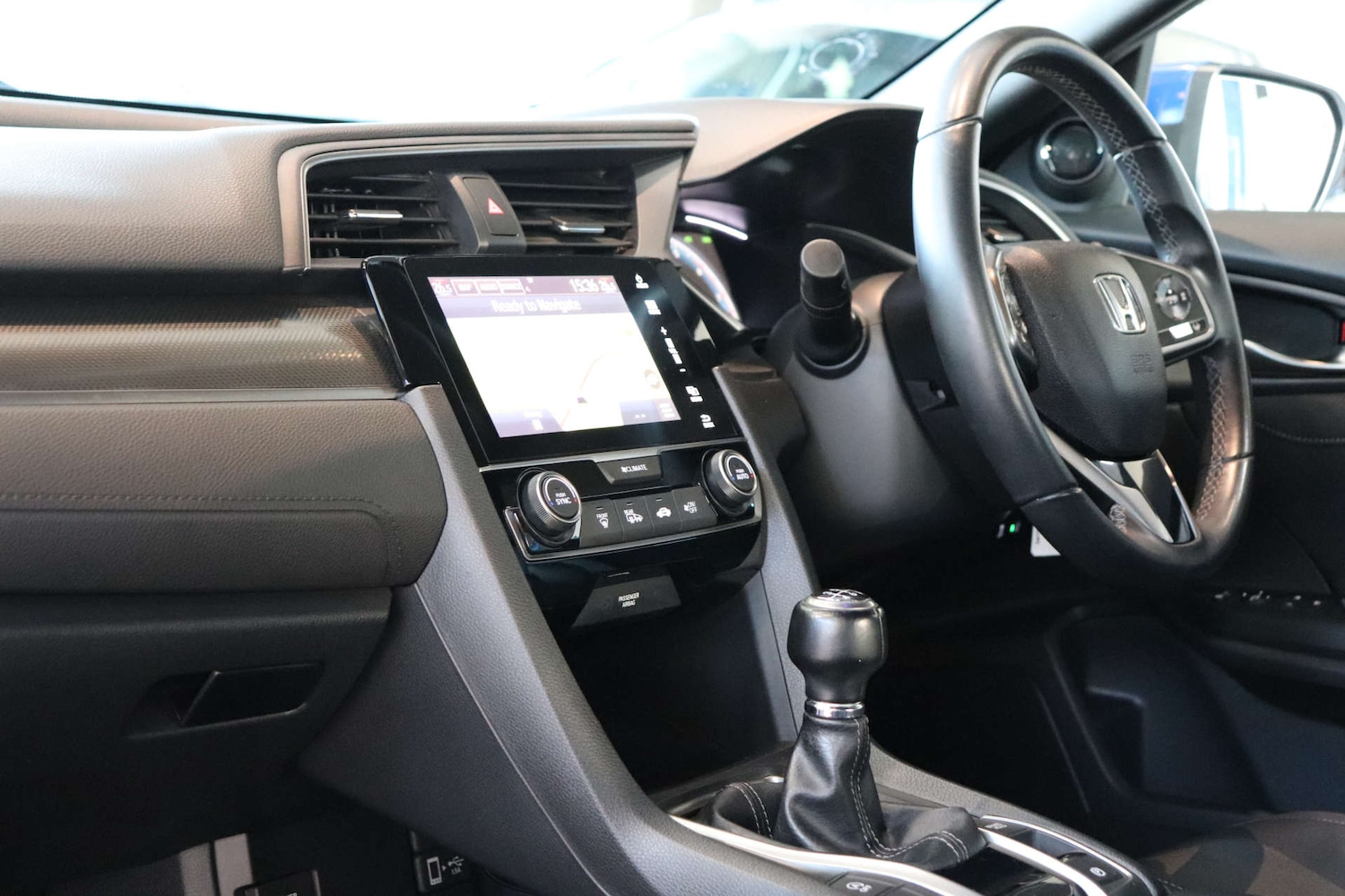 Used Honda Civic 2018 for sale - 76594723: Photo 37