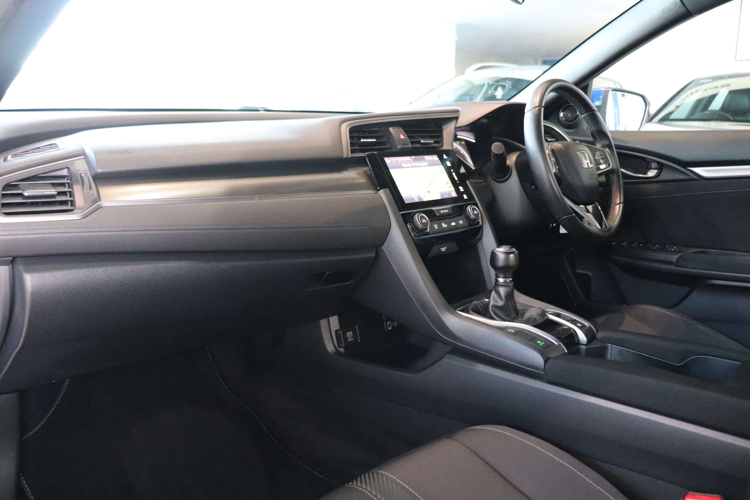 Used Honda Civic 2018 for sale - 76594723: Photo 4