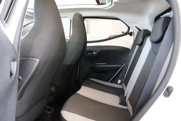 Used Toyota AYGO 2018 for sale - 76277528: Photo 31