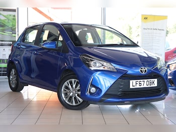 Used Toyota Yaris 2017 for sale - 75611820: Photo