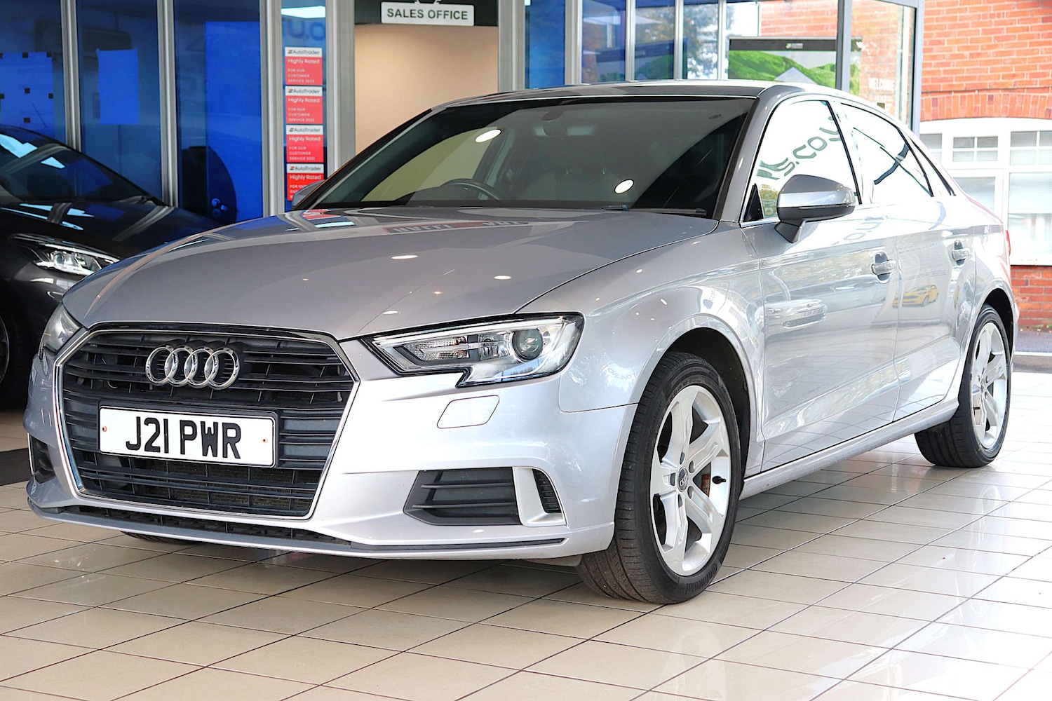 Used Audi A3 2017 for sale - 76345033: Photo 2