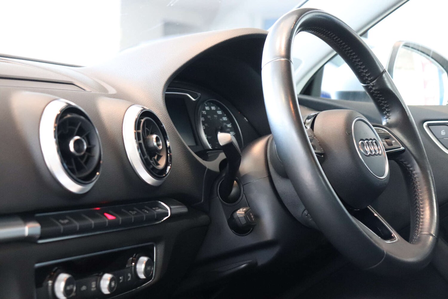 Used Audi A3 2017 for sale - 76345033: Photo 44