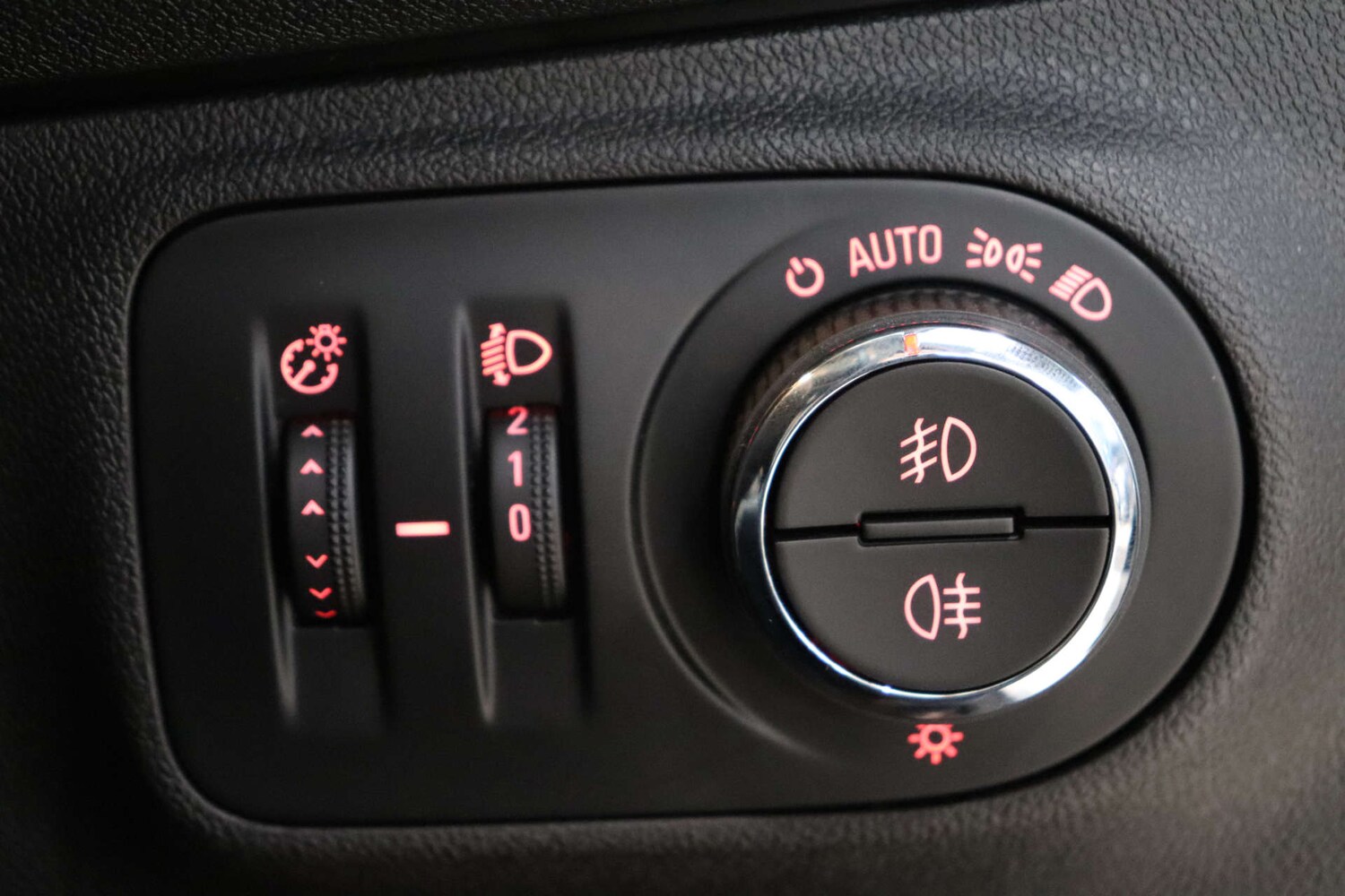 Used Vauxhall Corsa 2019 for sale - 76345050: Photo 65