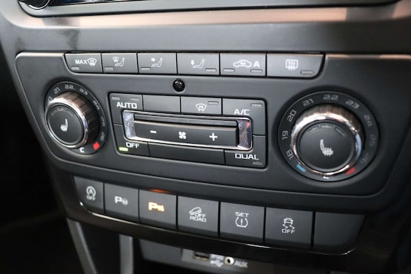 Used Skoda Yeti 2015 for sale - 76277531: Photo 39