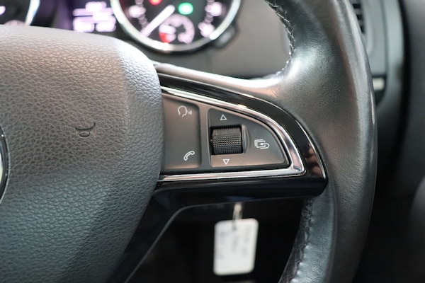 Used Skoda Yeti 2015 for sale - 76277531: Photo 45