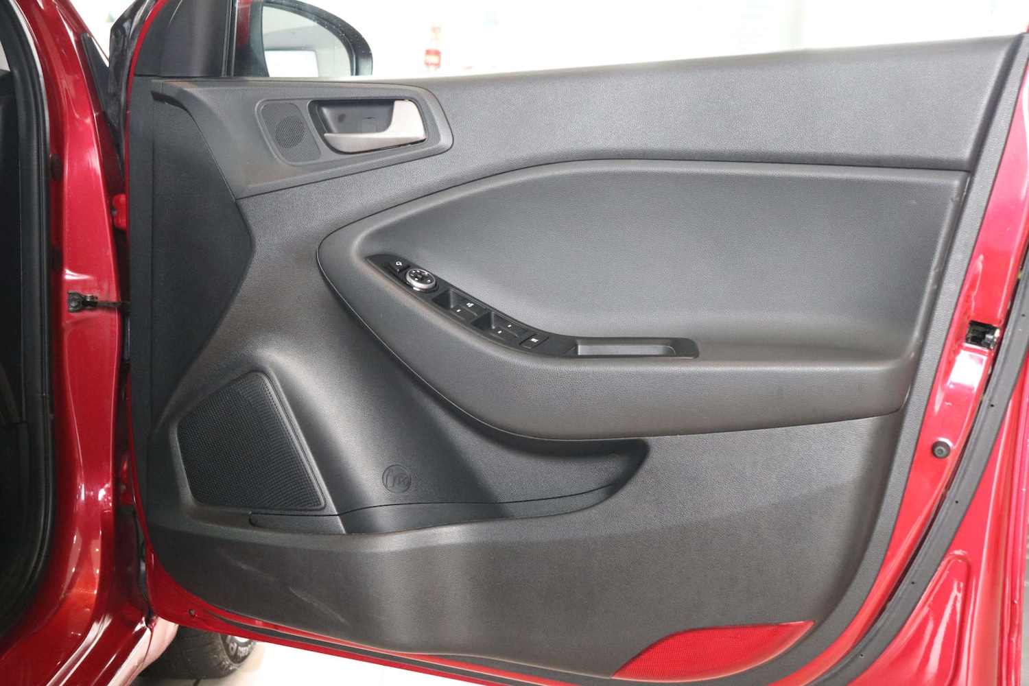 Used Hyundai i20 2017 for sale - 77326132: Photo 58