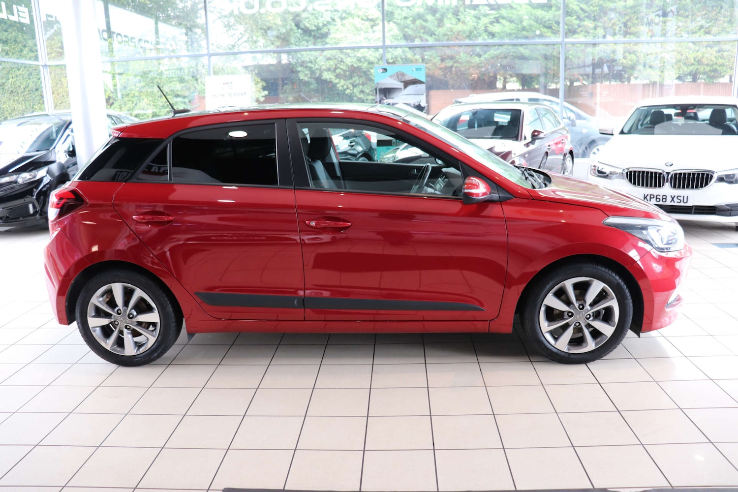 Used Hyundai i20 2017 for sale - 77326132: Photo 9