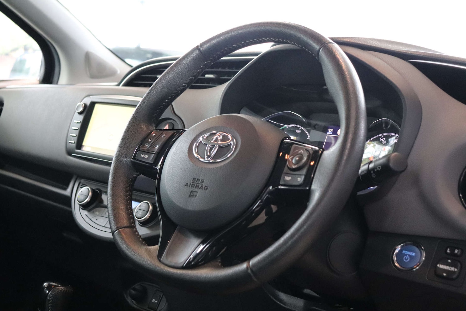 Used Toyota Yaris 2018 for sale - 76600596: Photo 21