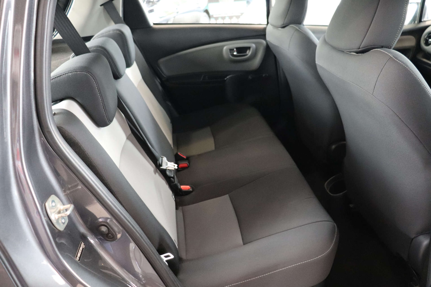 Used Toyota Yaris 2018 for sale - 76600596: Photo 25