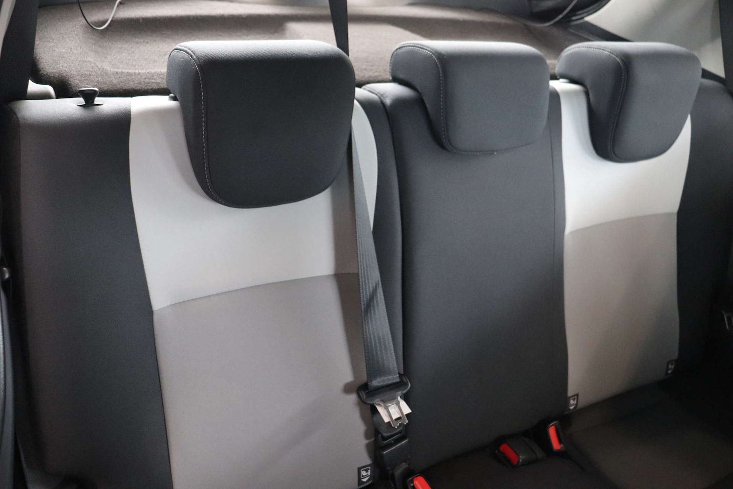 Used Toyota Yaris 2018 for sale - 76600596: Photo 27