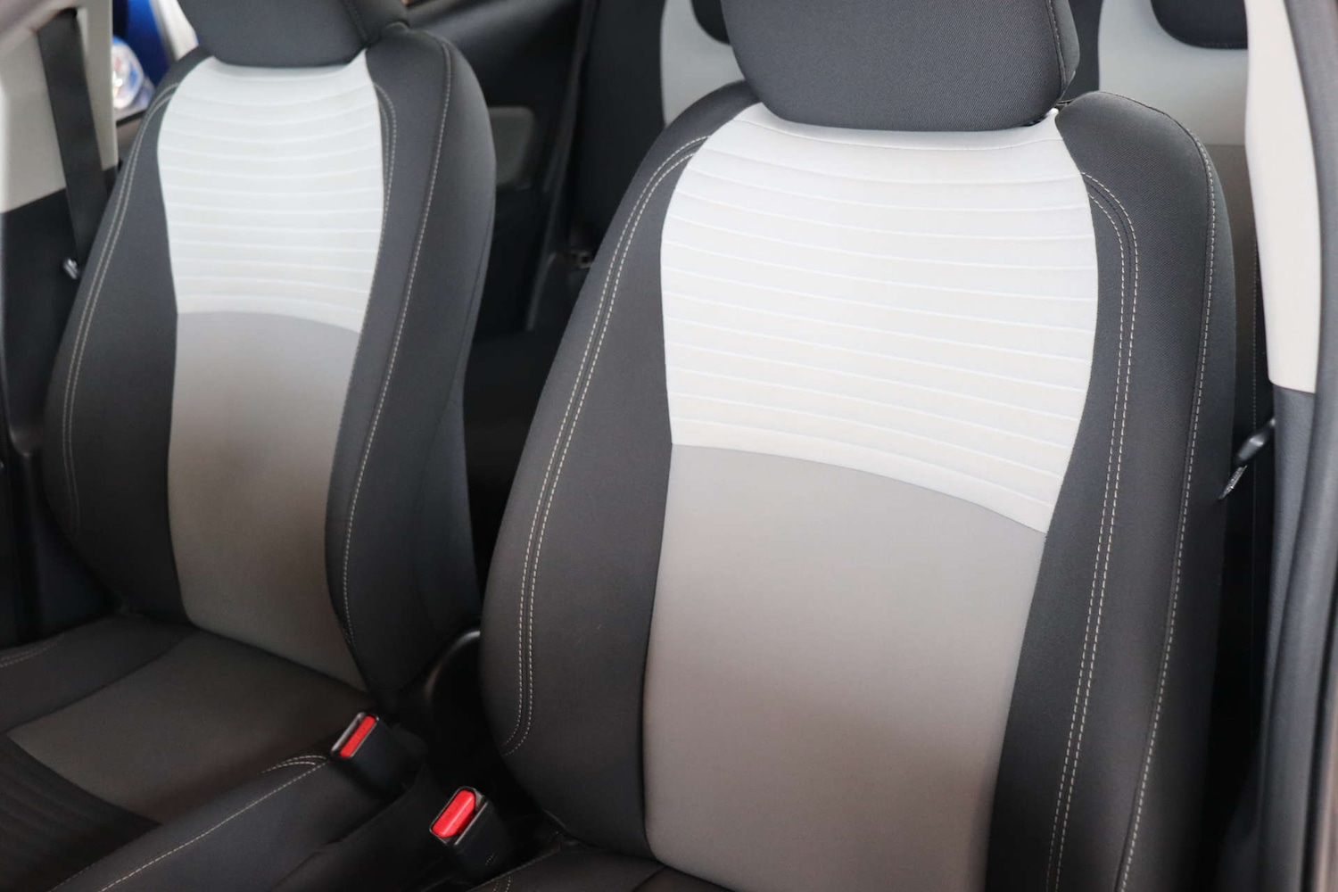 Used Toyota Yaris 2018 for sale - 76600596: Photo 39