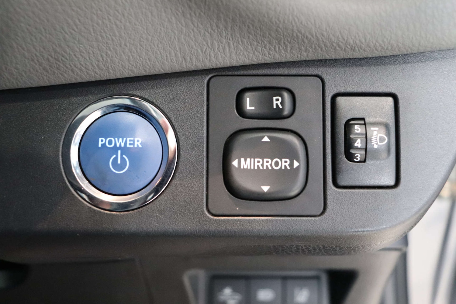 Used Toyota Yaris 2018 for sale - 76600596: Photo 56