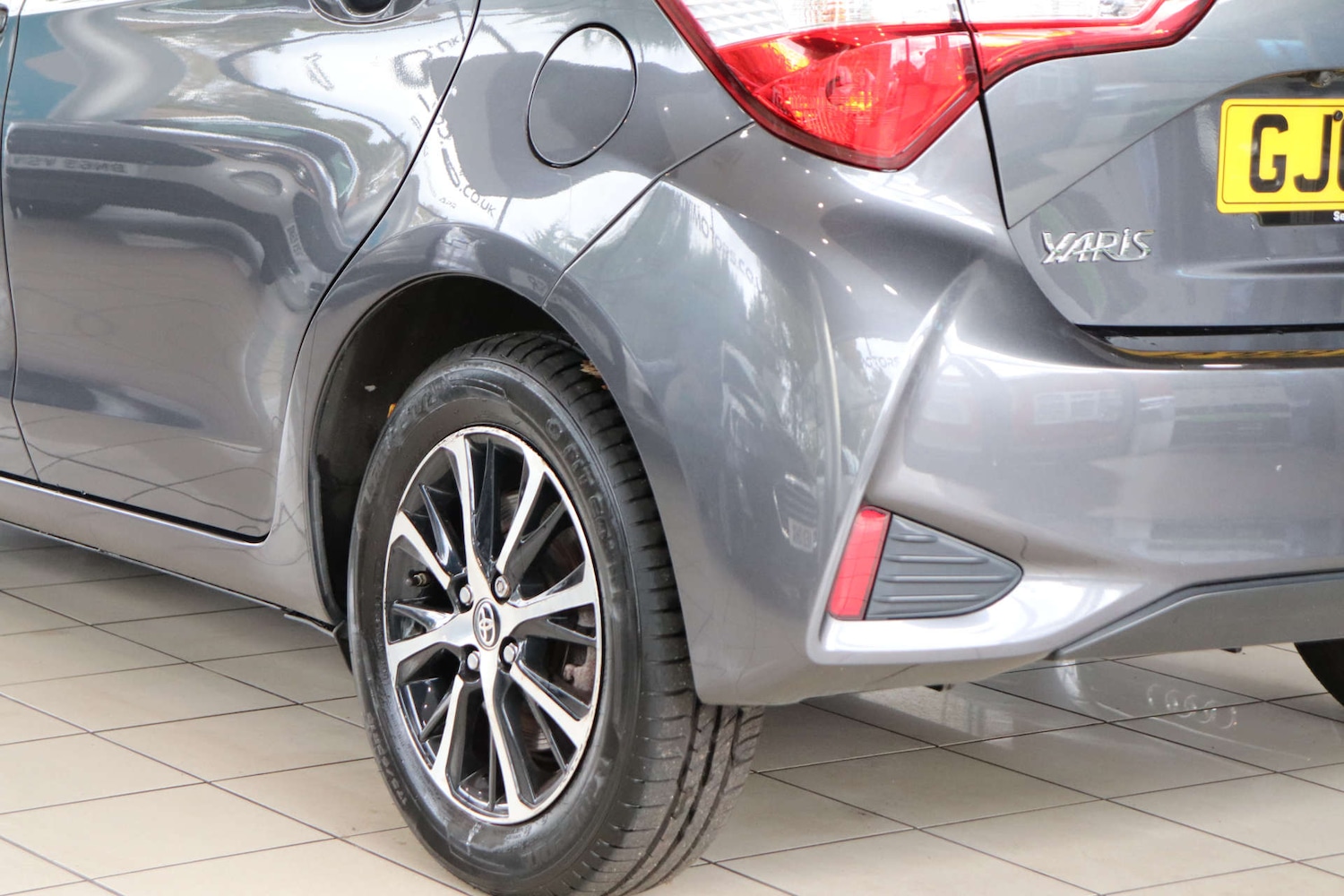 Used Toyota Yaris 2018 for sale - 76600596: Photo 75