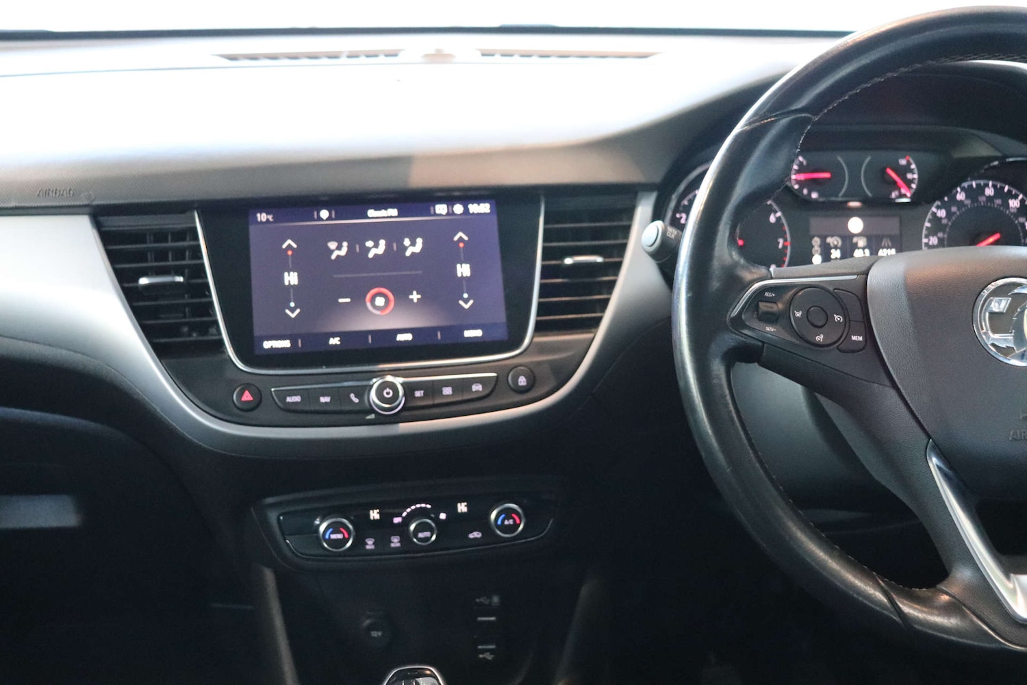 Used Vauxhall Crossland X 2018 for sale - 76374442: Photo 16