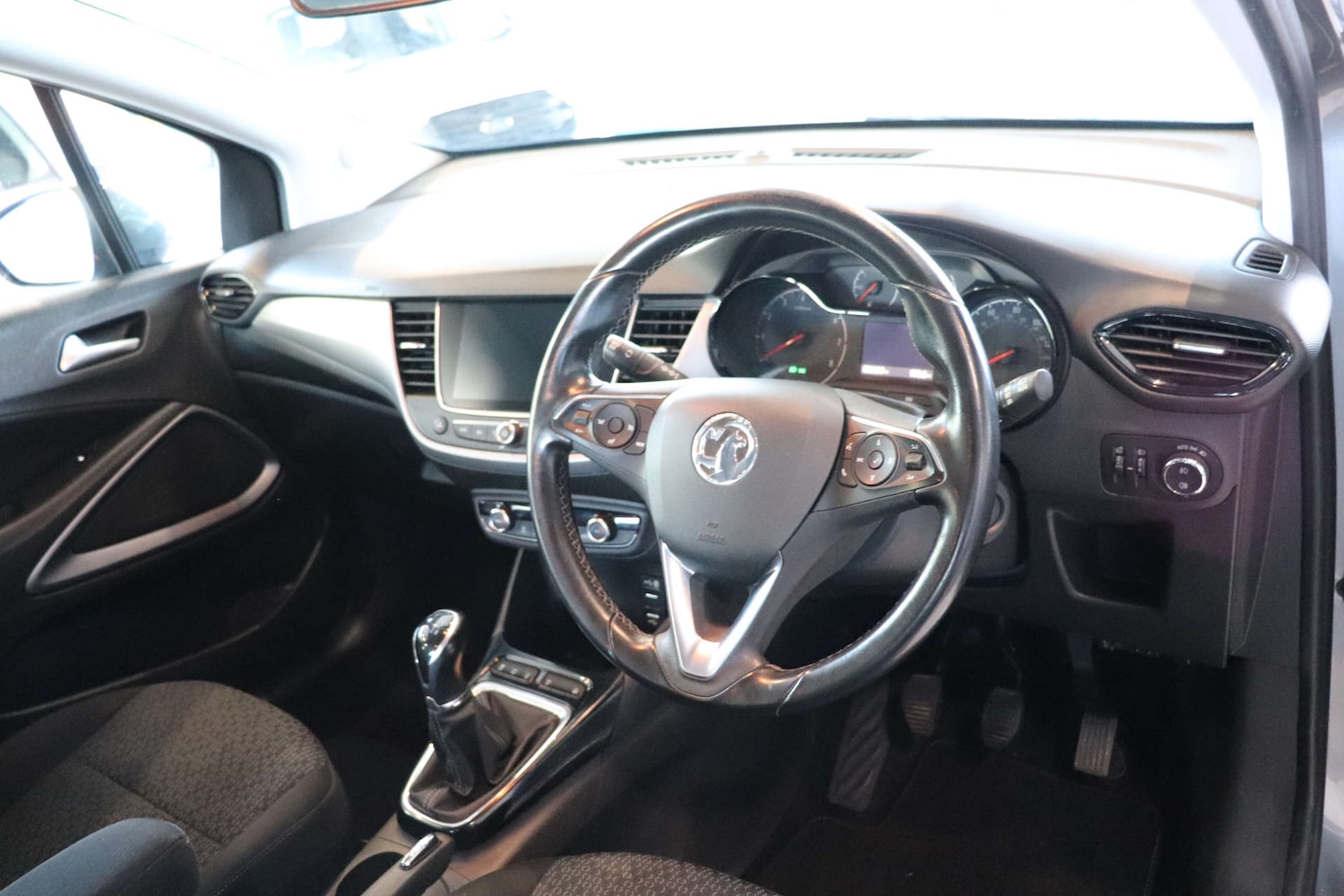 Used Vauxhall Crossland X 2018 for sale - 76374442: Photo 17