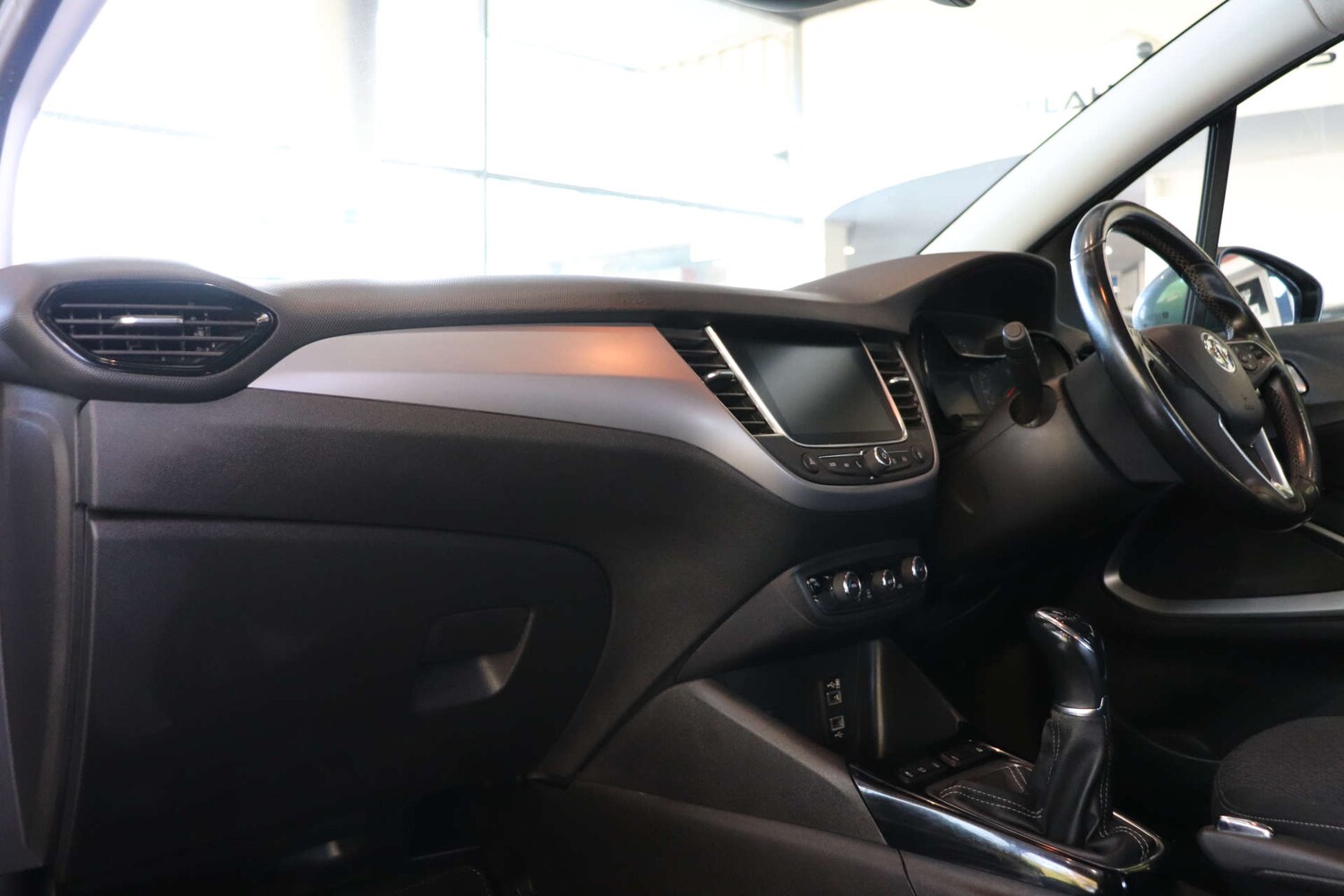 Used Vauxhall Crossland X 2018 for sale - 76374442: Photo 4