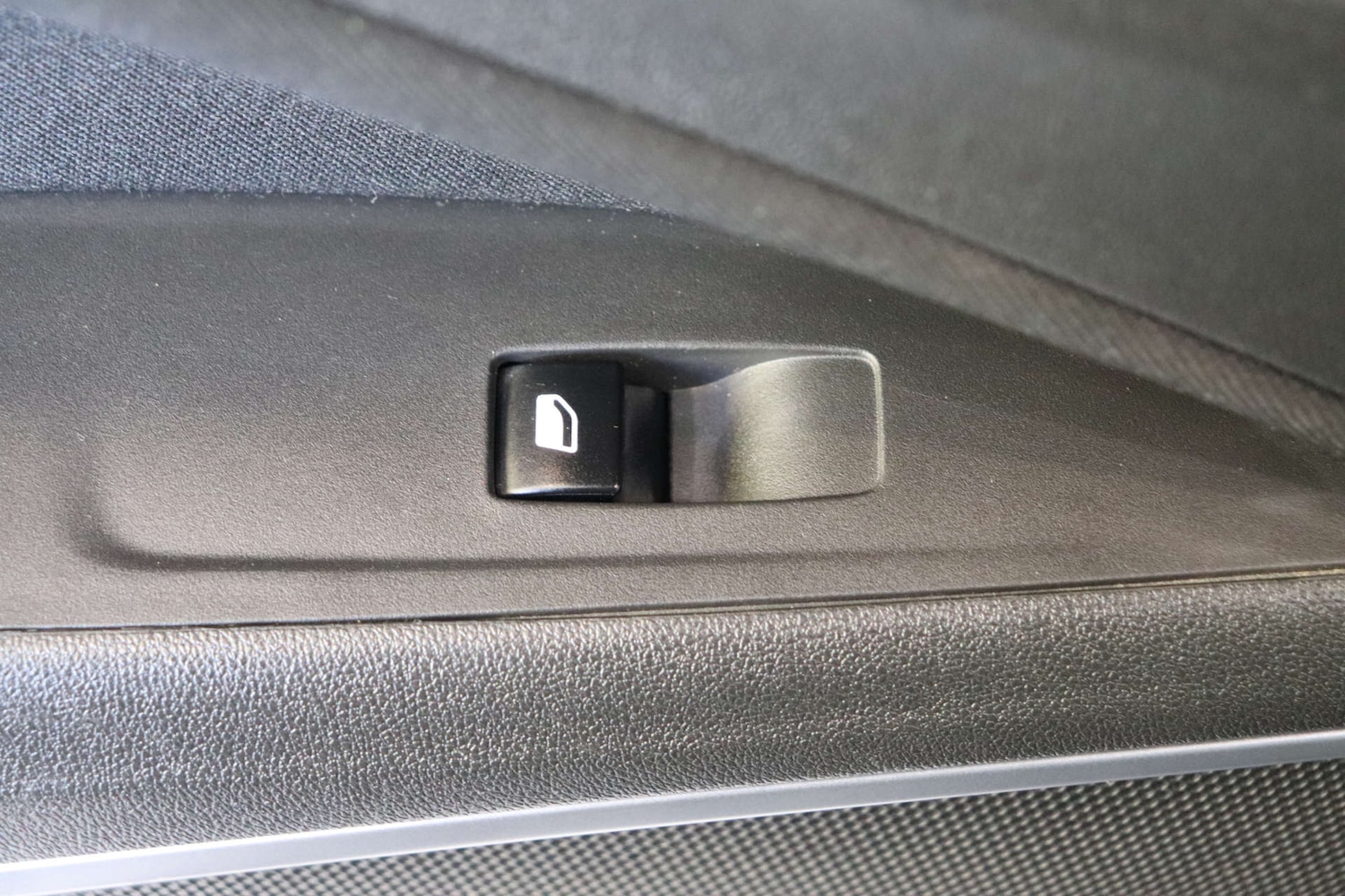 Used Vauxhall Crossland X 2018 for sale - 76374442: Photo 52