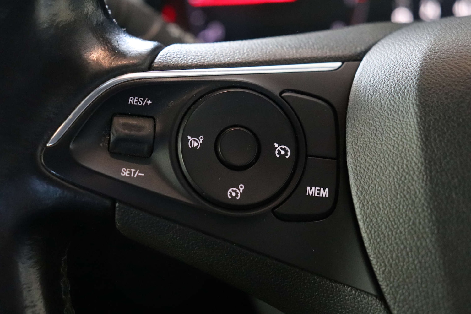 Used Vauxhall Crossland X 2018 for sale - 76374442: Photo 63