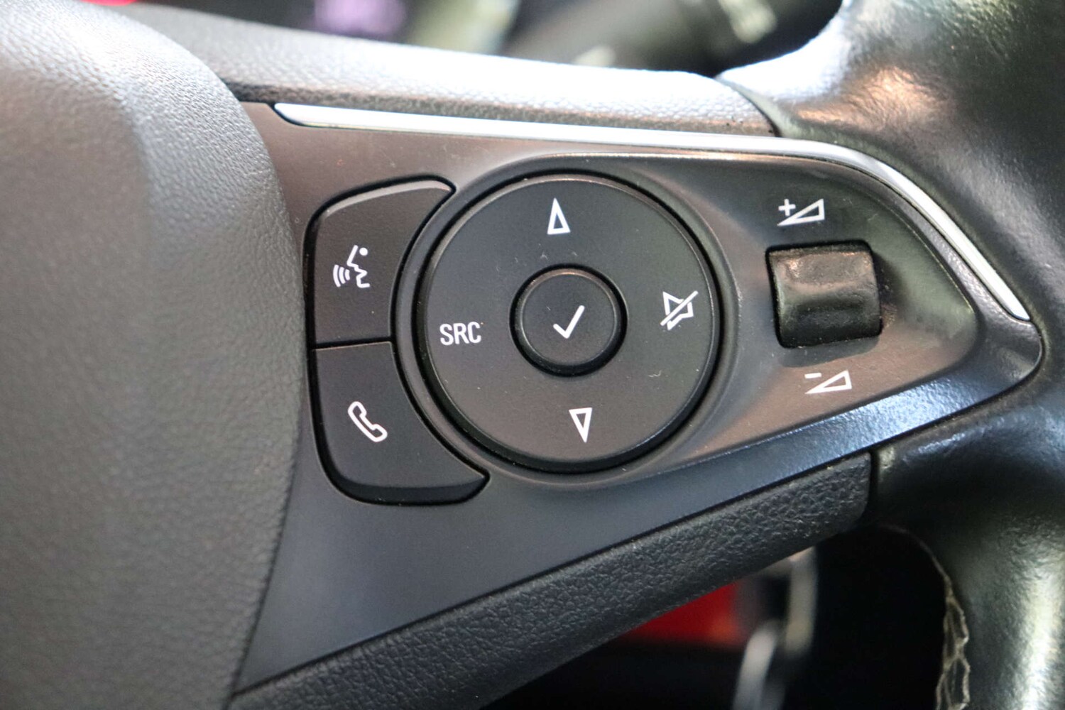 Used Vauxhall Crossland X 2018 for sale - 76374442: Photo 64