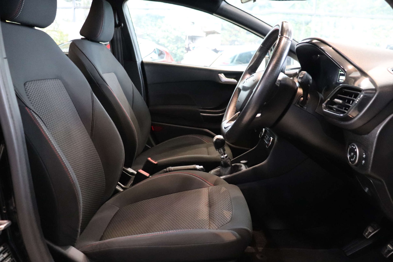 Used Ford Fiesta 2018 for sale - 76493577: Photo 21