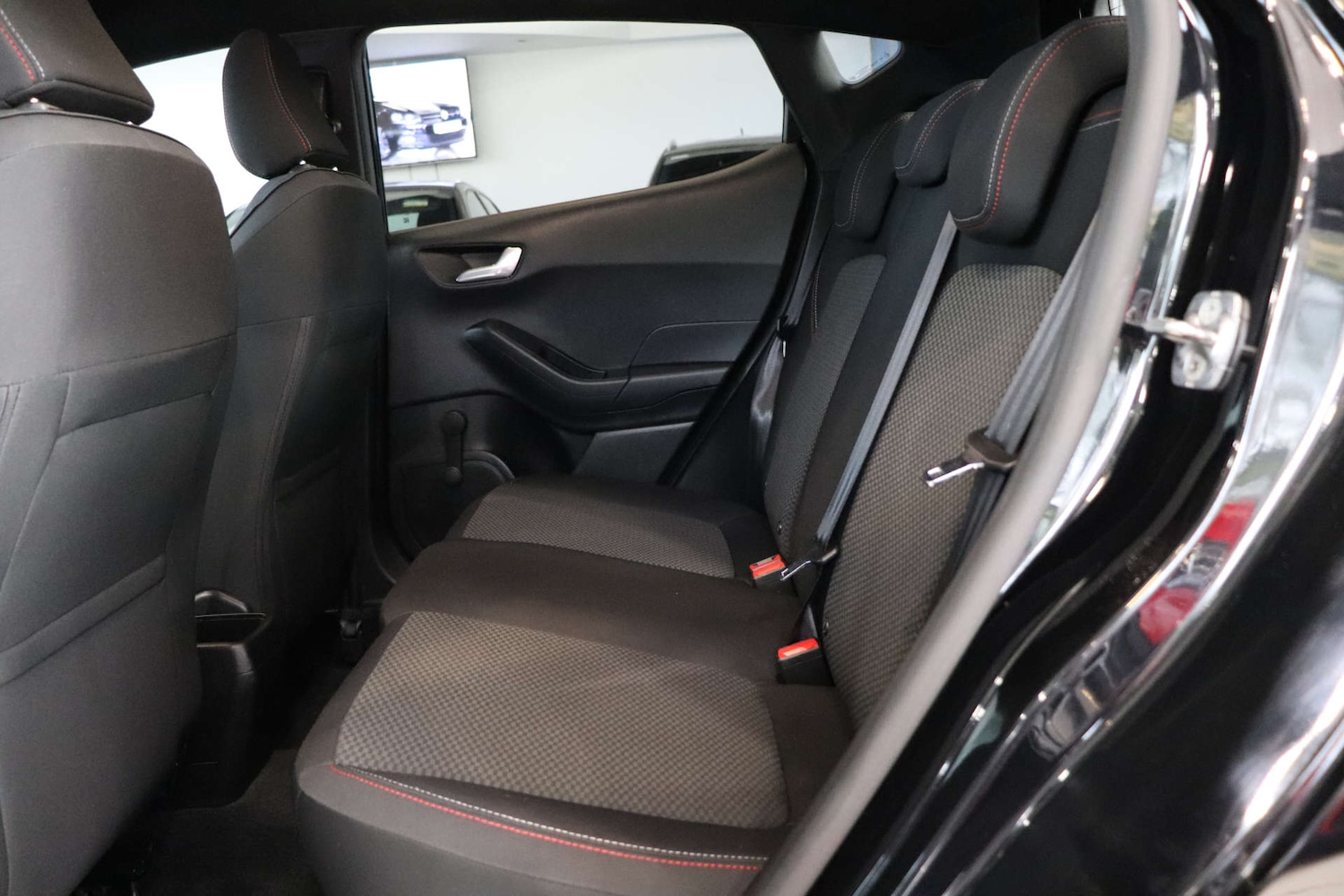 Used Ford Fiesta 2018 for sale - 76493577: Photo 35