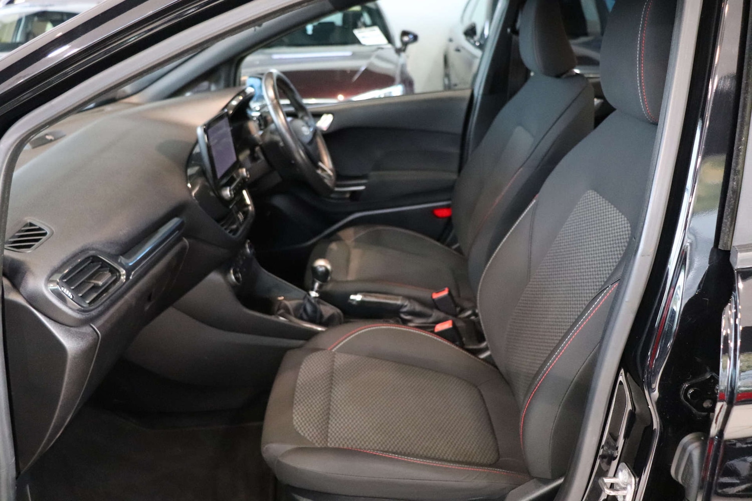 Used Ford Fiesta 2018 for sale - 76493577: Photo 41