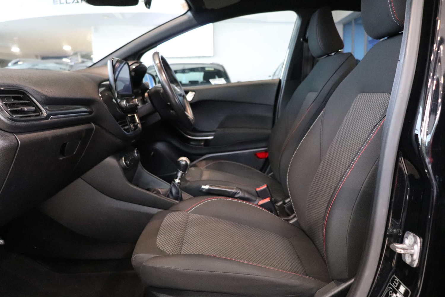 Used Ford Fiesta 2018 for sale - 76493577: Photo 42