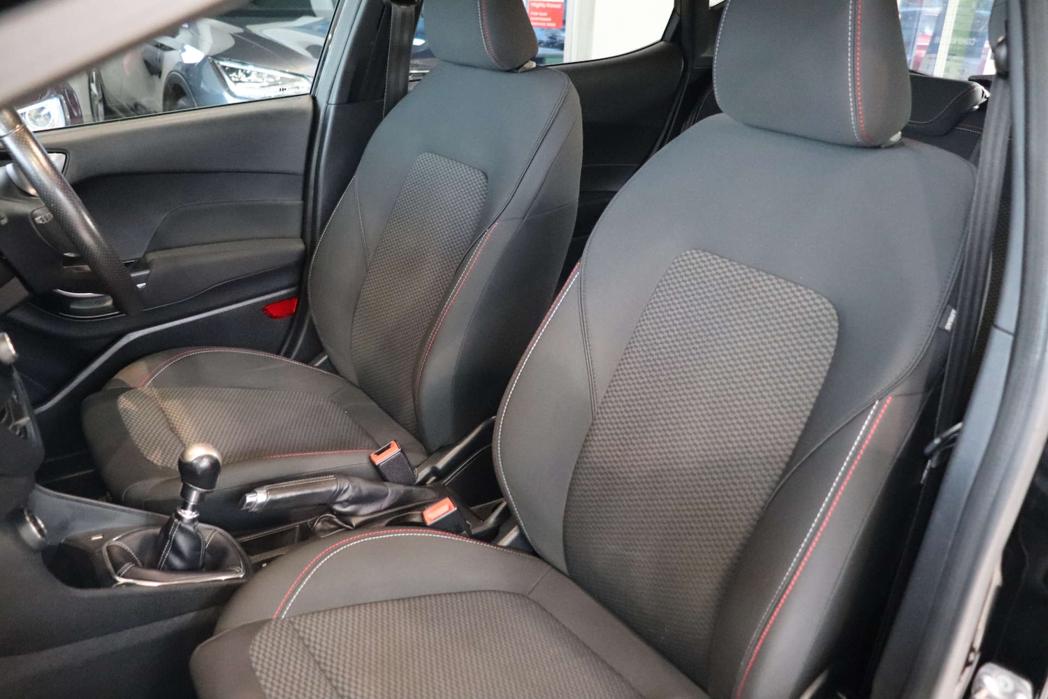 Used Ford Fiesta 2018 for sale - 76493577: Photo 45