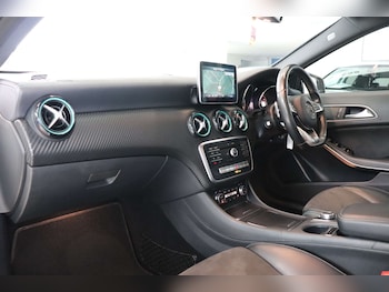Used Mercedes-Benz A-Class 2015 for sale - 75604463: Photo
