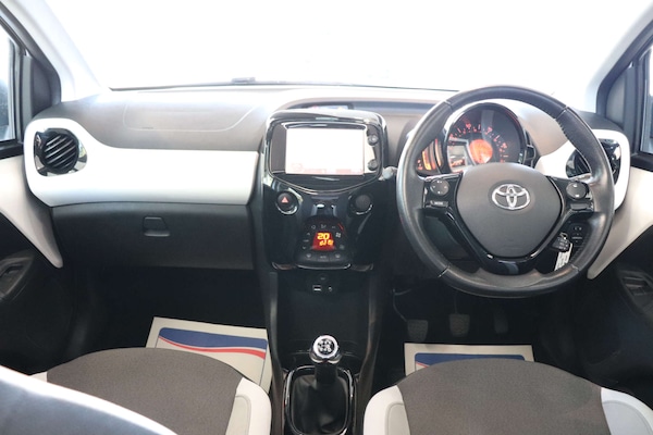 Used Toyota AYGO 2018 for sale - 76068185: Photo 14