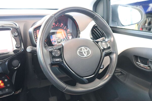 Used Toyota AYGO 2018 for sale - 76068185: Photo 16