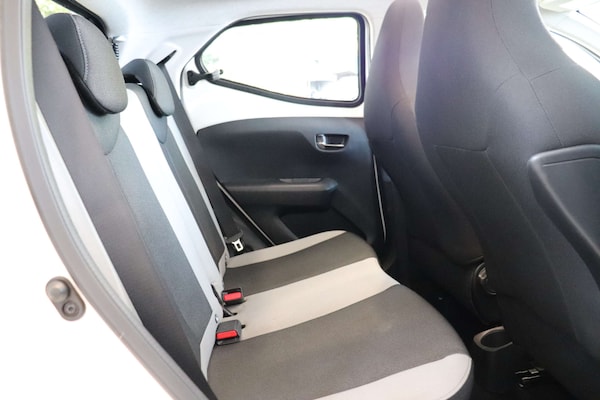 Used Toyota AYGO 2018 for sale - 76068185: Photo 27
