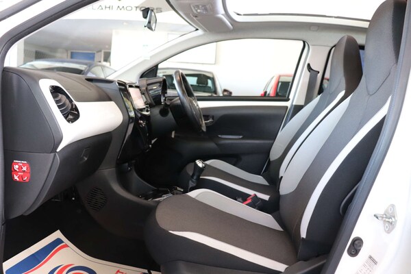 Used Toyota AYGO 2018 for sale - 76068185: Photo 37