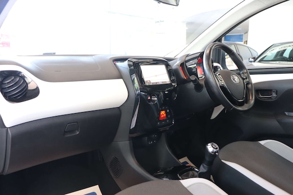 Used Toyota AYGO 2018 for sale - 76068185: Photo 38
