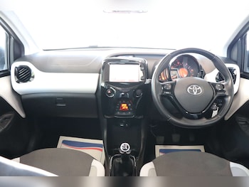 Used Toyota AYGO 2018 for sale - 76068185: Photo 3
