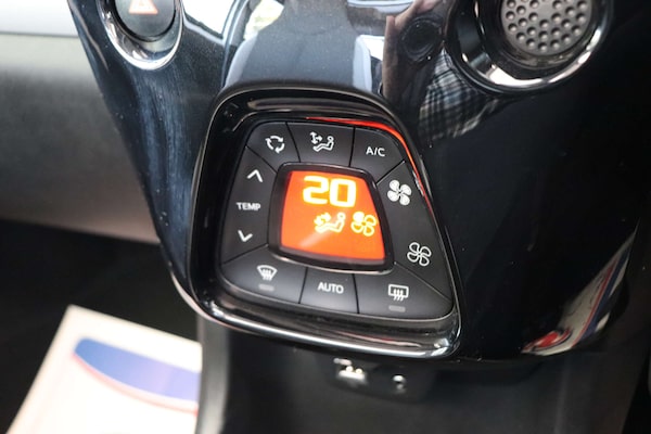 Used Toyota AYGO 2018 for sale - 76068185: Photo 46