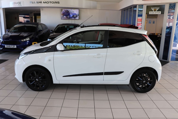 Used Toyota AYGO 2018 for sale - 76068185: Photo 5