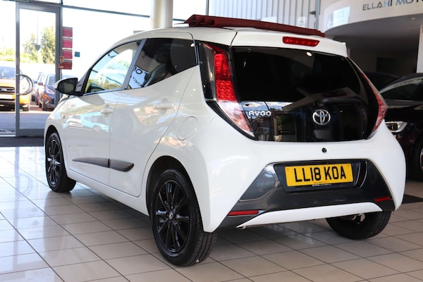 Used Toyota AYGO 2018 for sale - 76068185: Photo 6