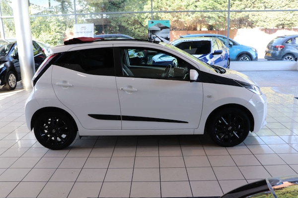 Used Toyota AYGO 2018 for sale - 76068185: Photo 9