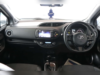 Used Toyota Yaris 2017 for sale - 75569043: Photo