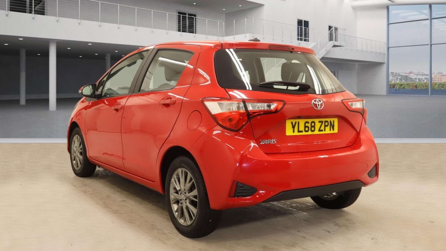 Used Toyota Yaris 2019 for sale - 77555445: Photo 3