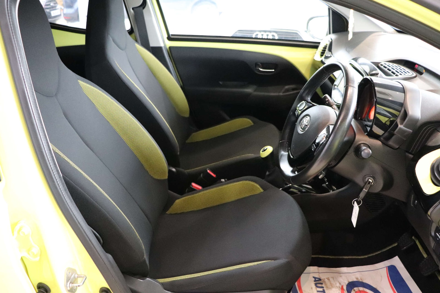 Used Toyota AYGO 2017 for sale - 76451761: Photo 18