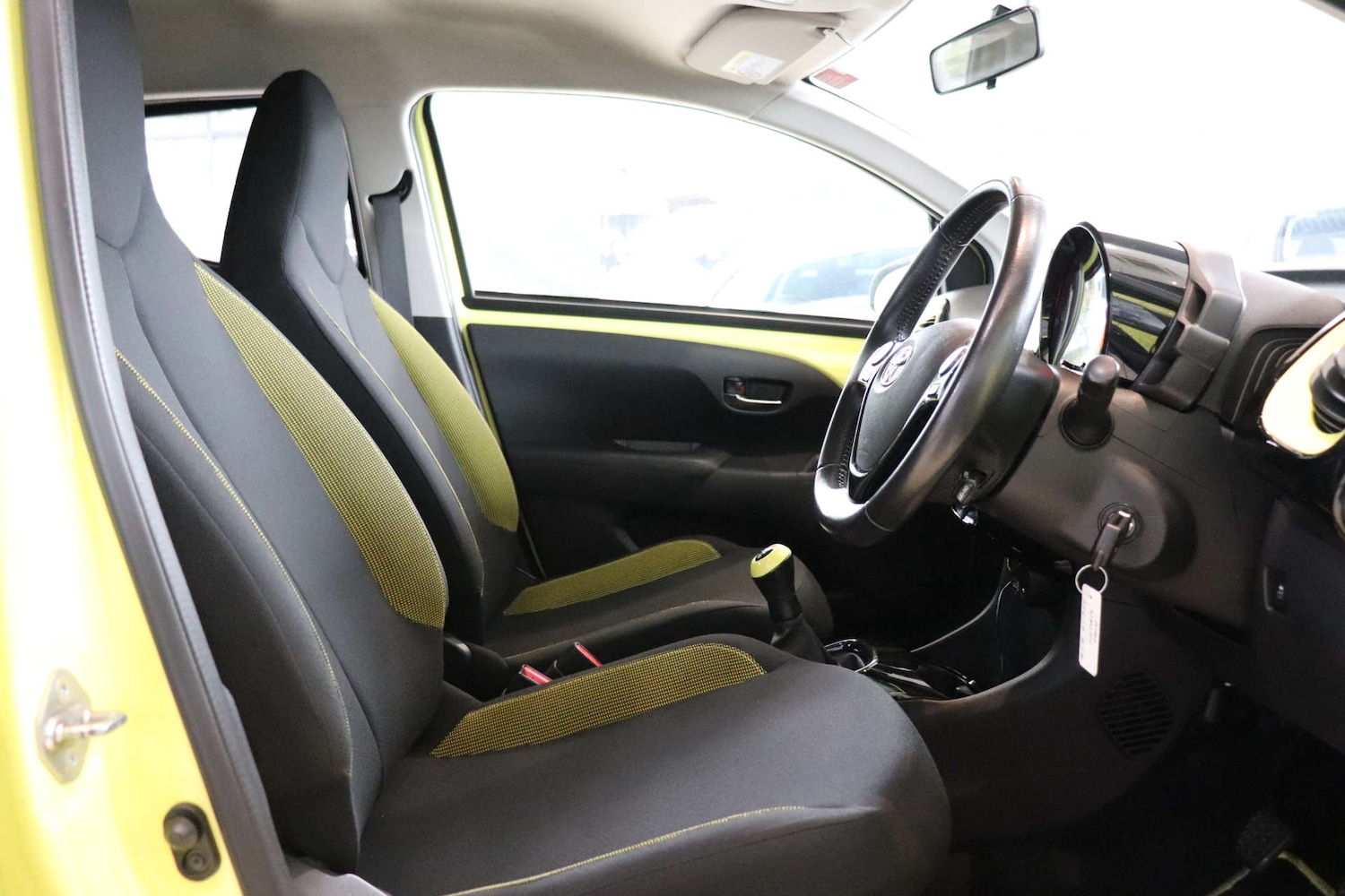 Used Toyota AYGO 2017 for sale - 76451761: Photo 19