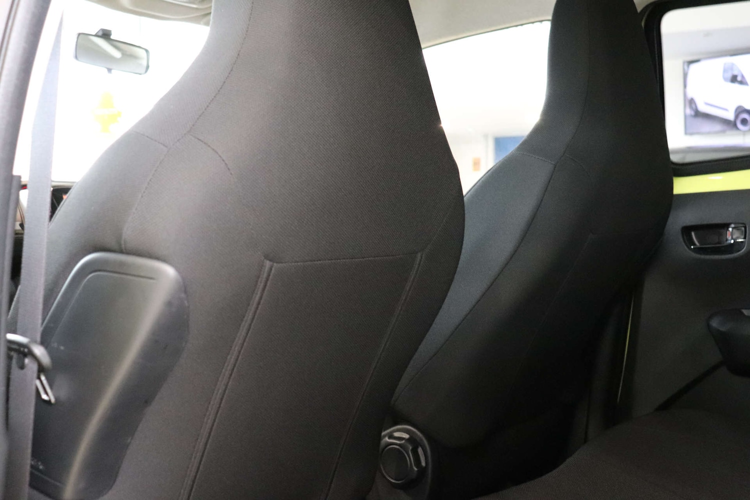 Used Toyota AYGO 2017 for sale - 76451761: Photo 31