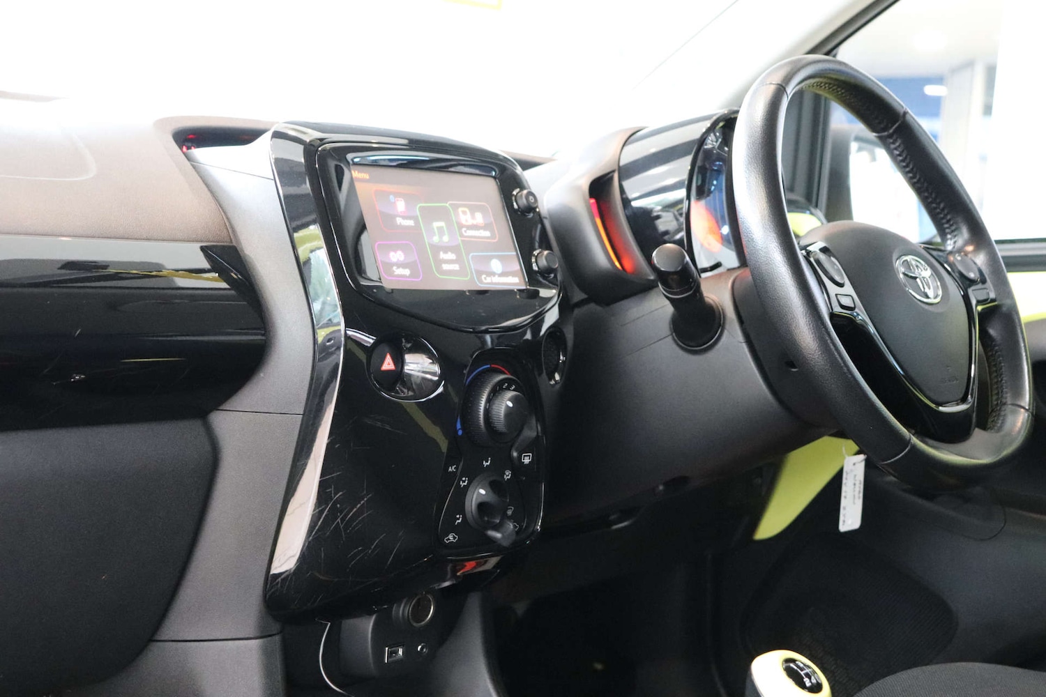 Used Toyota AYGO 2017 for sale - 76451761: Photo 37