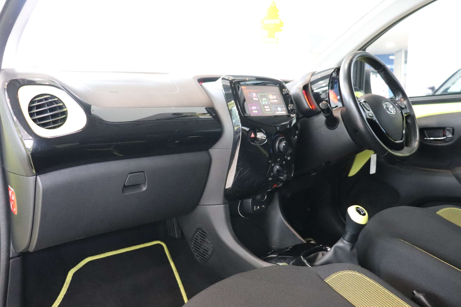 Used Toyota AYGO 2017 for sale - 76451761: Photo 4