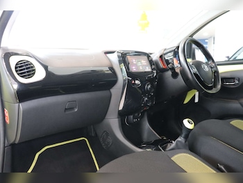 Used Toyota AYGO 2017 for sale - 76451761: Photo