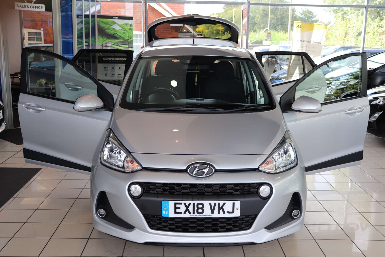 Used Hyundai i10 2018 for sale - 76027737: Photo 13